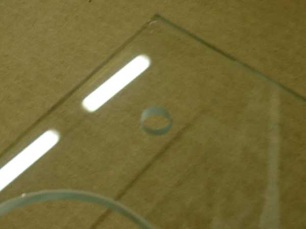 Сверление стекла, сверление отверстий в стекле в стекольной мастерской по низкой стоимости